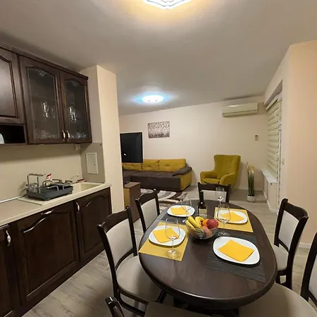 Grand Bogoridi - Center Near To Sea And Sea Garden Apartmán