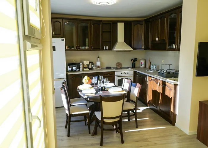 Grand Bogoridi - Center Near To Sea And Sea Garden Apartament Burgas City