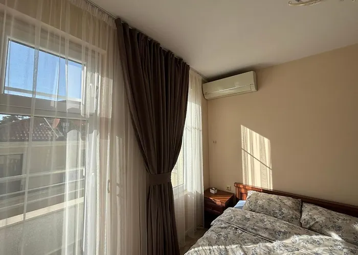 Apartament Grand Bogoridi - Center Near To Sea And Sea Garden *