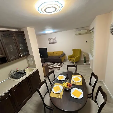 Grand Bogoridi - Center Near To Sea And Sea Garden Apartment *