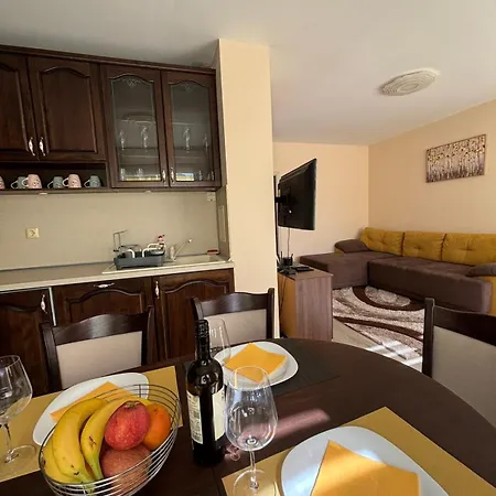 Apartment Grand Bogoridi - Center Near To Sea And Sea Garden
