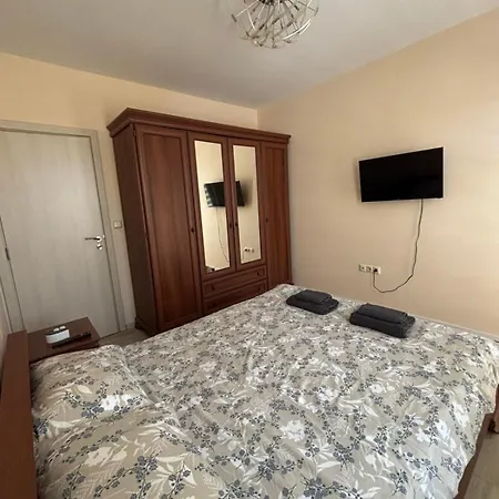 Grand Bogoridi - Center Near To Sea And Sea Garden Apartment Burgas