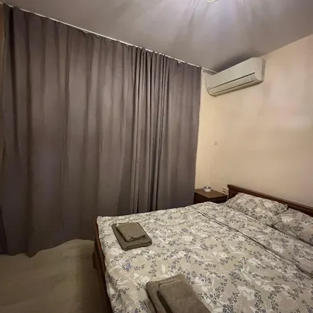 Grand Bogoridi - Center Near To Sea And Sea Garden Apartment