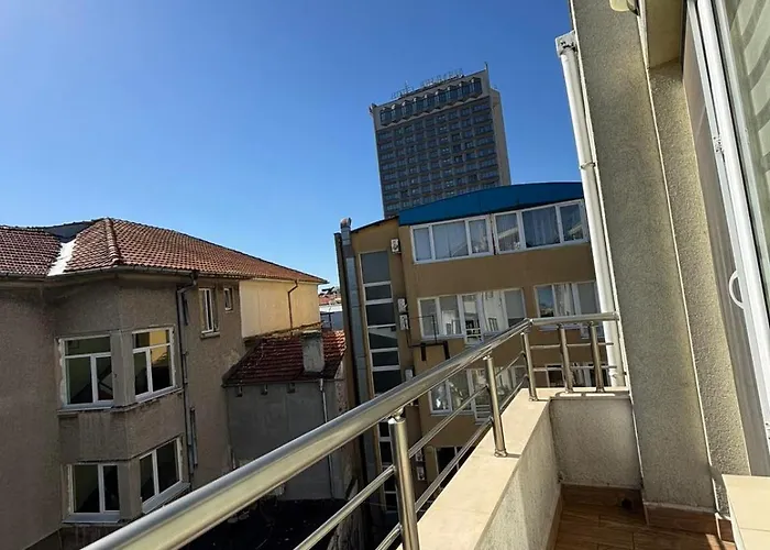 Grand Bogoridi - Center Near To Sea And Sea Garden Апартамент Бургас