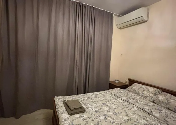 Grand Bogoridi - Center Near To Sea And Sea Garden Апартамент